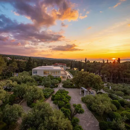 Aminess Vival Velaris 4*