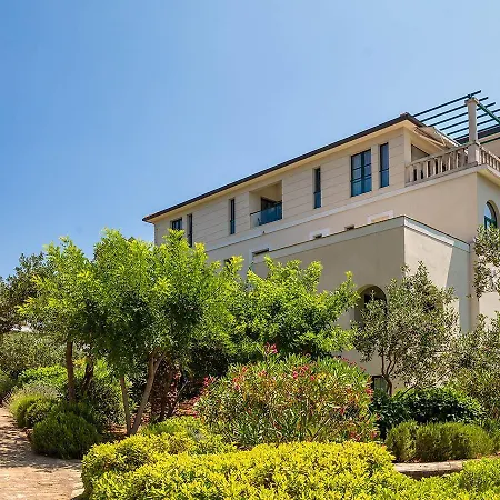 ホテル Aminess Vival Velaris スペタル