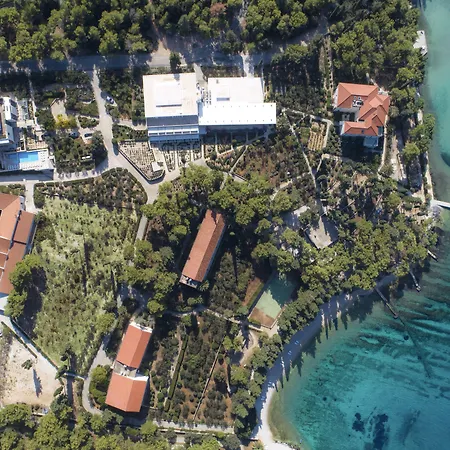 Aminess Vival Velaris 4* スペタル