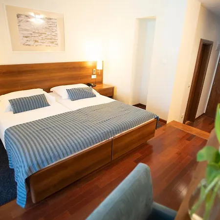 Hotell Aminess Vival Velaris