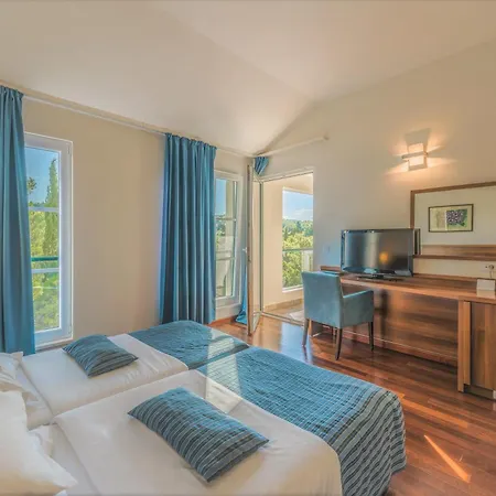 Aminess Vival Velaris Hotell 4*