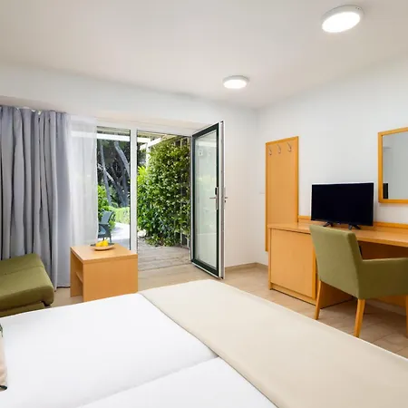 Aminess Vival Velaris 4*