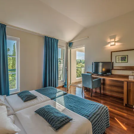 Otel Aminess Vival Velaris 4*