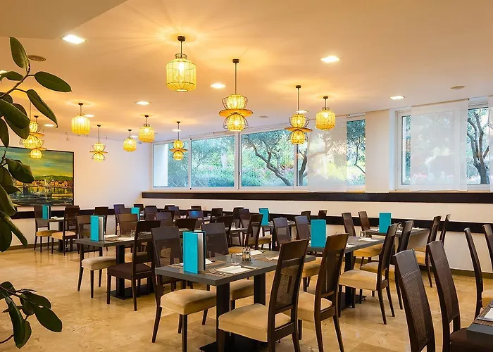 Aminess Vival Velaris Hotell 4*