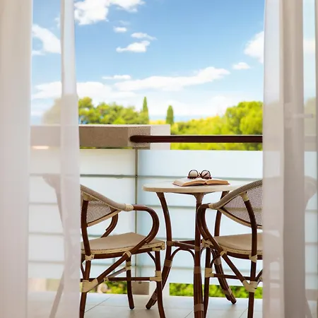 Aminess Vival Velaris Hotel 4*