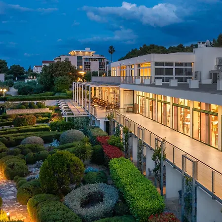 Aminess Vival Velaris 4*