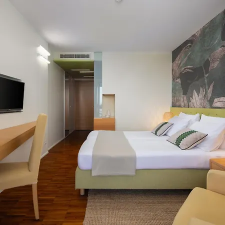 Aminess Vival Velaris 4*
