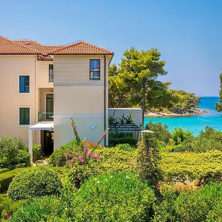 Aminess Vival Velaris 4* Supetar