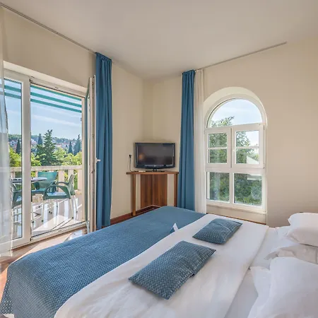 Aminess Vival Velaris 4*