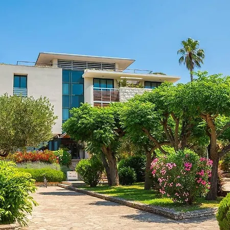Aminess Vival Velaris 4*