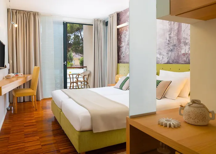 Aminess Vival Velaris